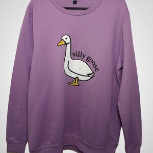 Unisex Purple Silly-Goose Crewneck Sweatshirt /Pre-owned / Great Condition